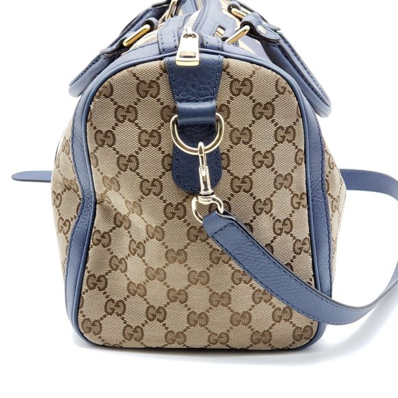 Authentic Gucci Canvas Vintage Medium CrossbodyBag - Picture 7 of 16